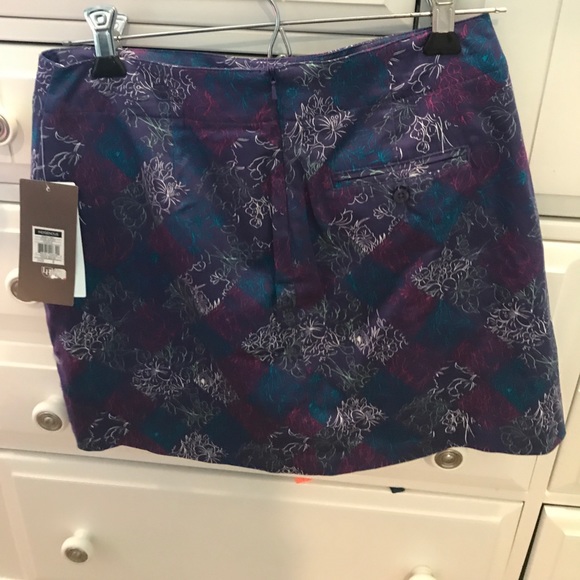 Skirt/Skort sz 2 Lady Havana NWT purple - Picture 2 of 6